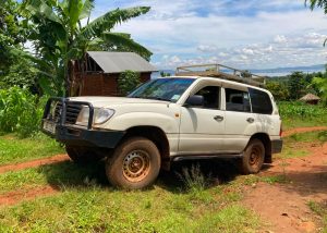 4x4-Toyota-Land-Cruiser-GX-for-Hire-in-Kenya