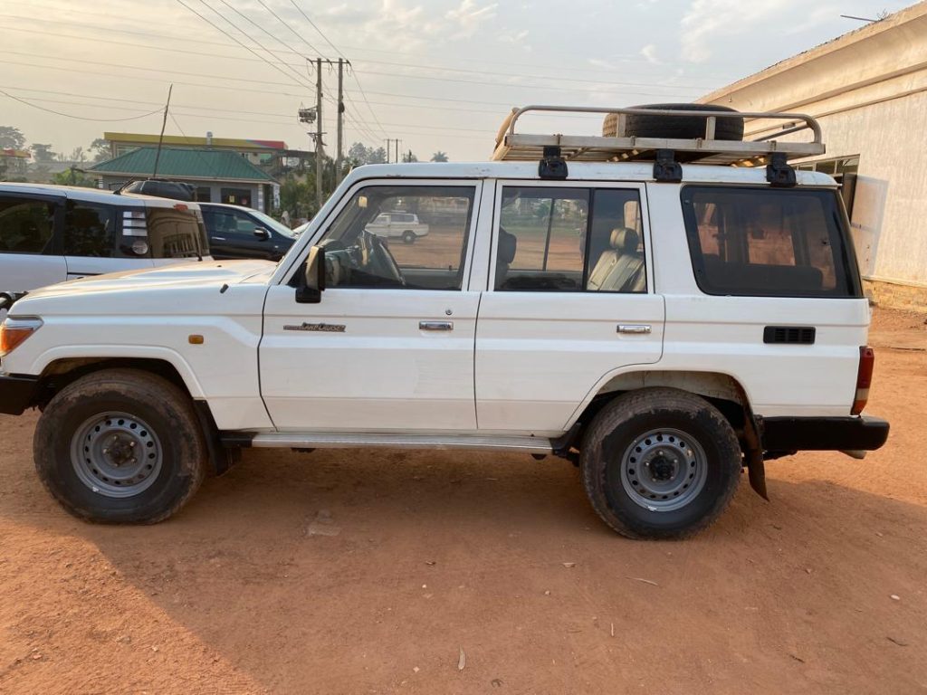 Rent a 4x4 in Kenya and Discover the Wild at Your Pace